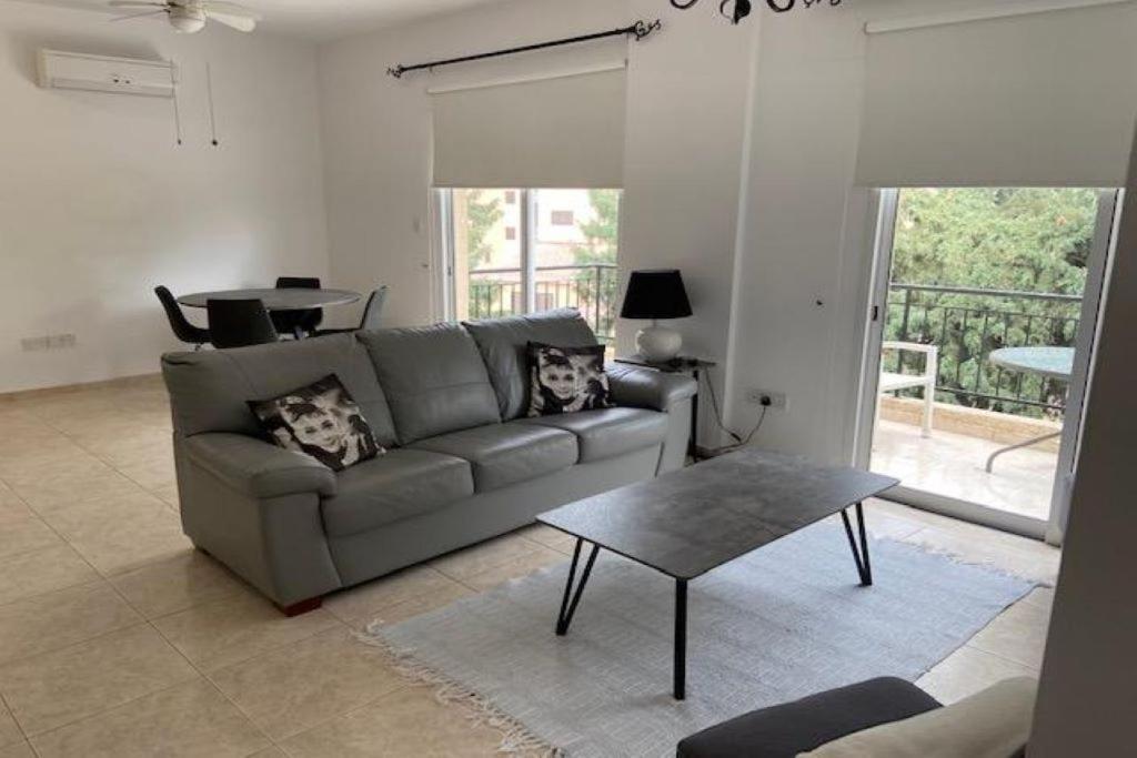 Kato Paphos Apartment In Universal Area المظهر الخارجي الصورة
